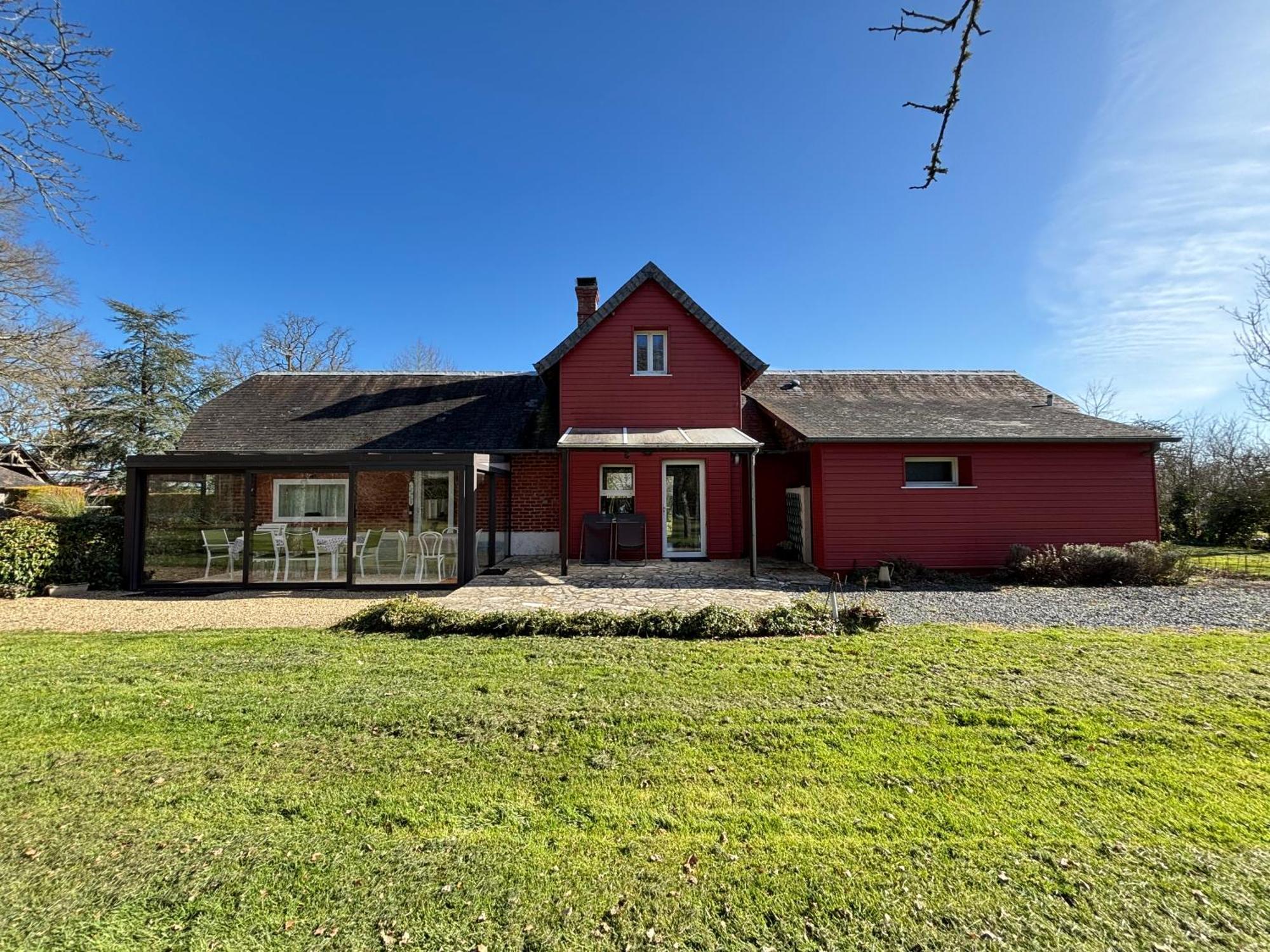 Maison Lumineuse: Spacious Garden Retreat Near Port-en-bessin Holiday home Commes